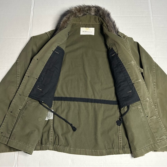 BCBG Military Green Collared Afghan Jacket Women’s XS Faux Fur Trim - Picture 10 of 13